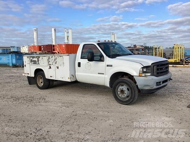 Ford F-550 皮卡车