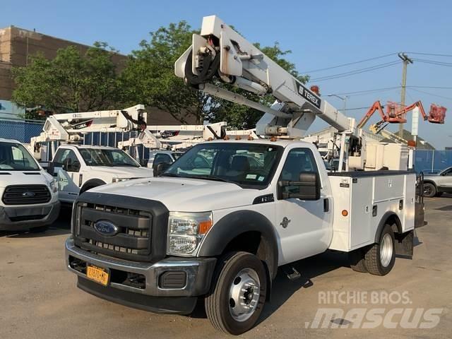 Ford F-550 车载式高空作业车