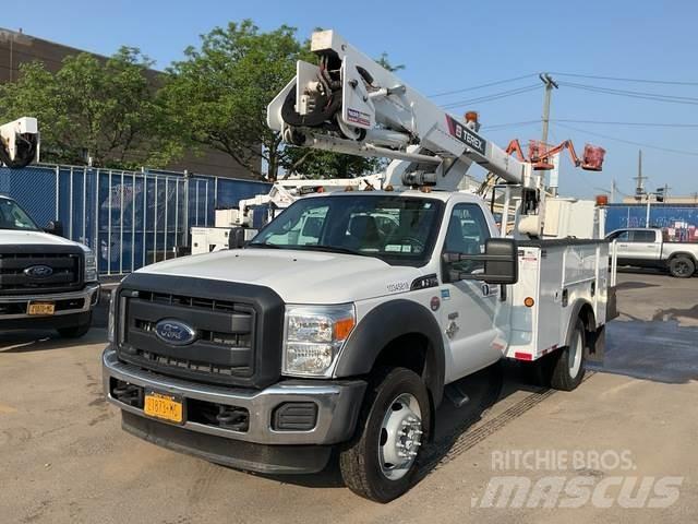 Ford F-550 车载式高空作业车