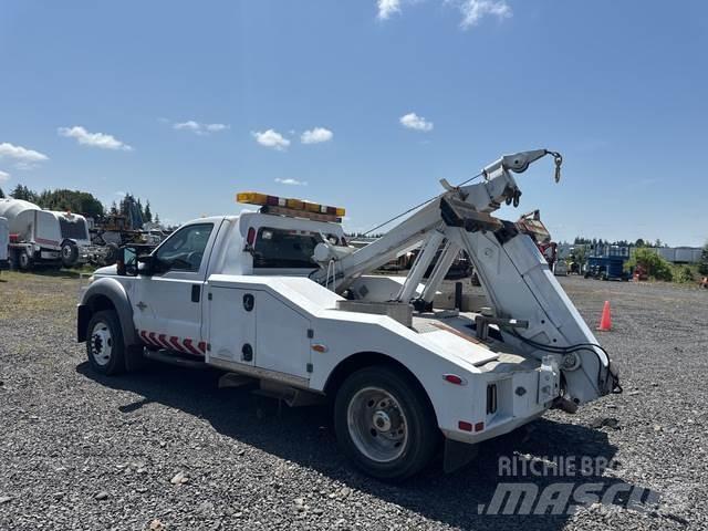 Ford F-550 救援车
