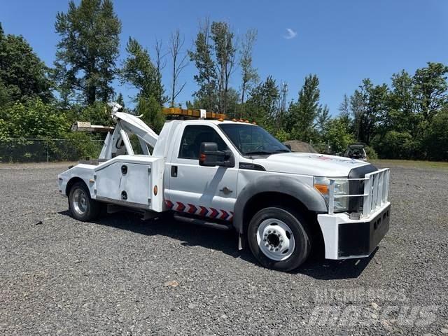 Ford F-550 救援车