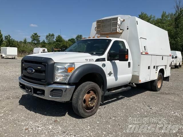 Ford F-550 皮卡车