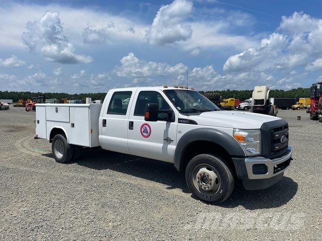 Ford F-550 皮卡车