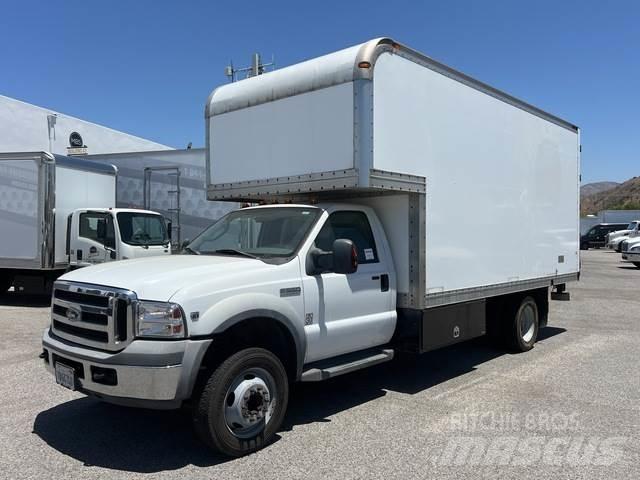 Ford F-550 厢式货车