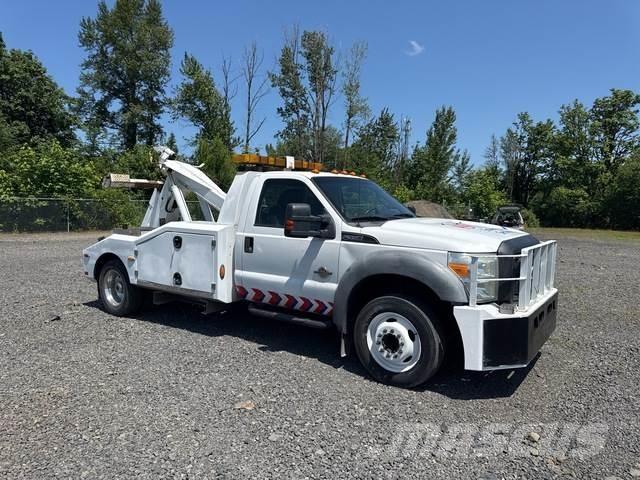 Ford F-550 救援车