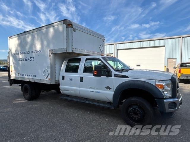 Ford F-550 厢式货车
