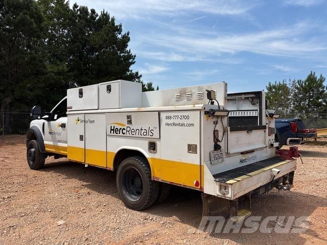 Ford F-550 油罐车