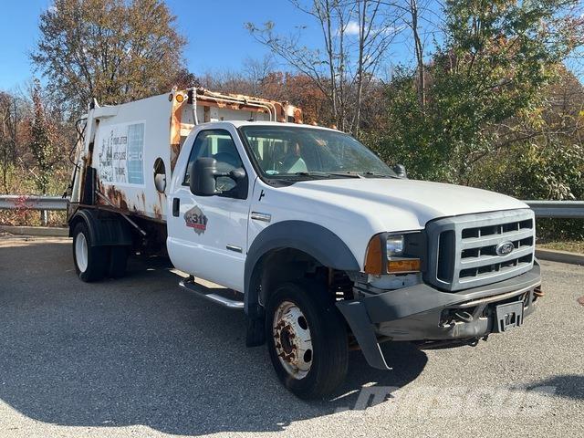 Ford F-550 垃圾车