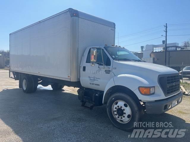 Ford F-650 厢式货车