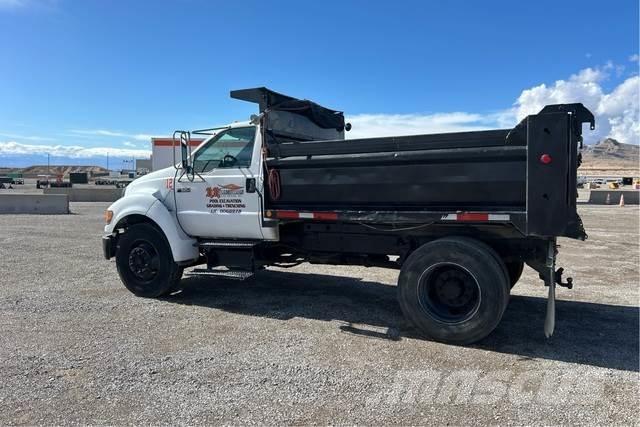 Ford F-650 自卸式货车