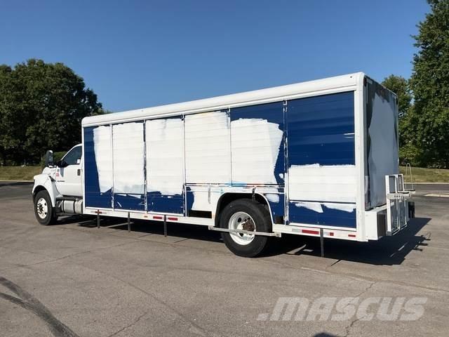 Ford F-650 饮料运输车