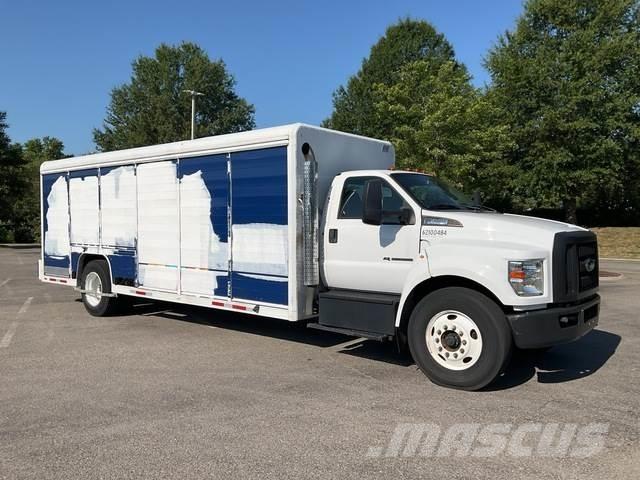Ford F-650 饮料运输车