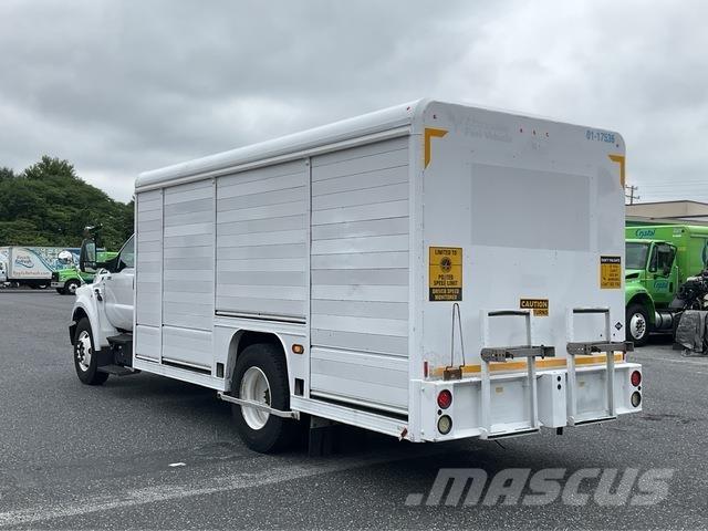 Ford F-650 饮料运输车