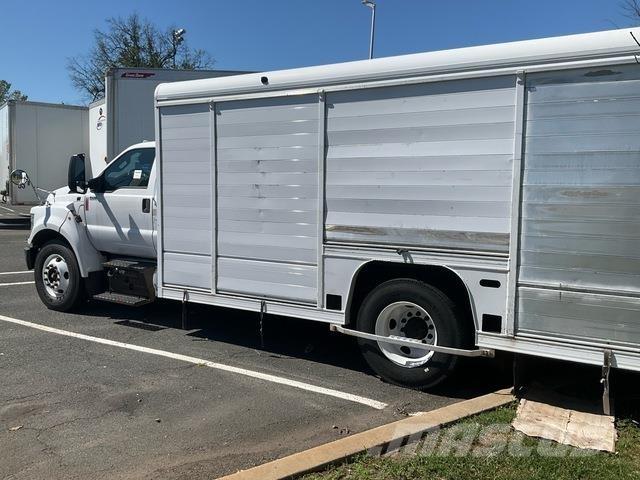 Ford F-650 饮料运输车