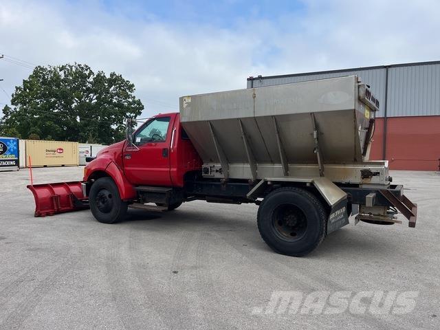 Ford F-650 推雪机