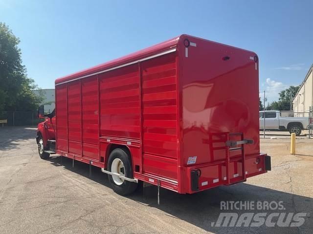 Ford F-650 饮料运输车
