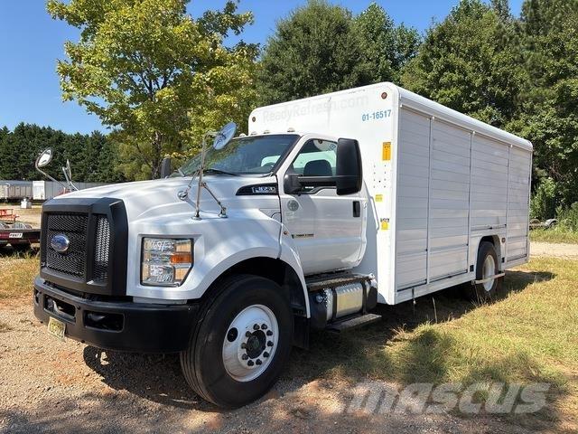 Ford F-650 饮料运输车
