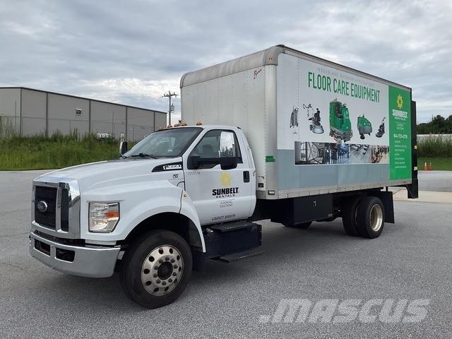 Ford F-650 厢式货车
