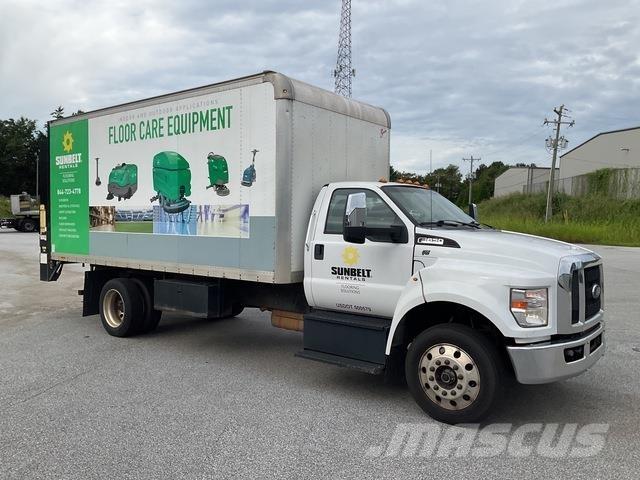 Ford F-650 厢式货车