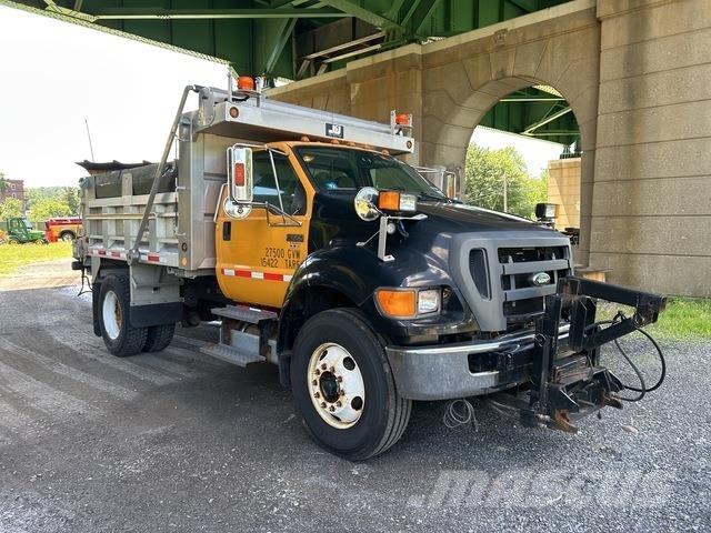 Ford F-650 推雪机
