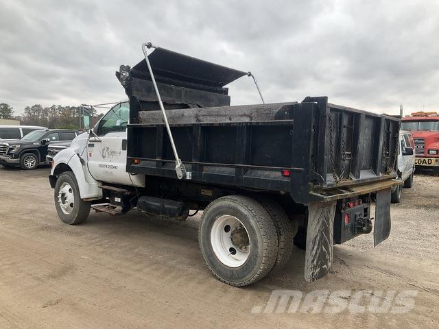 Ford F-650 自卸式货车