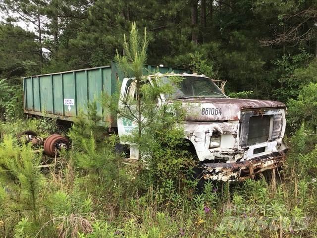 Ford F-700 自卸式货车