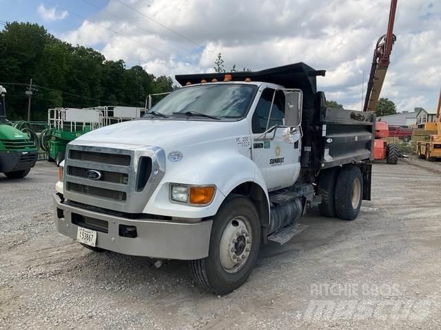 Ford F-750 自卸式货车