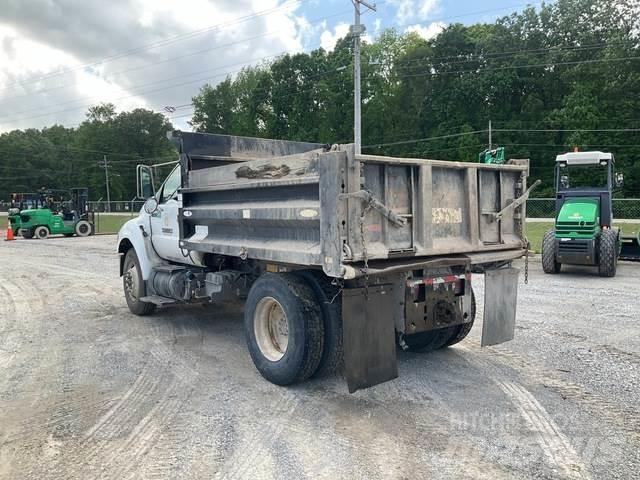 Ford F-750 自卸式货车