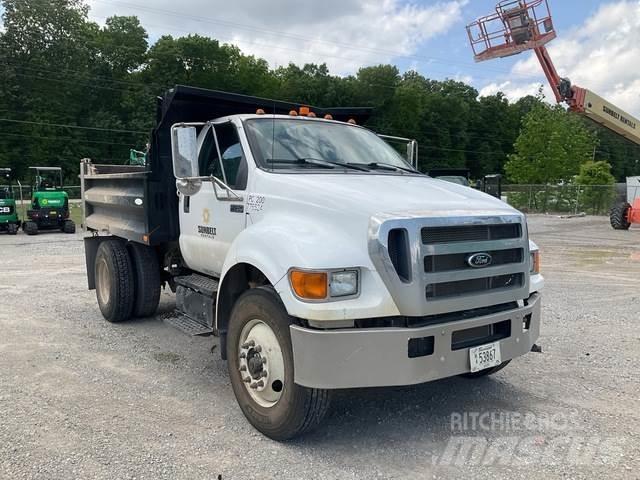 Ford F-750 自卸式货车