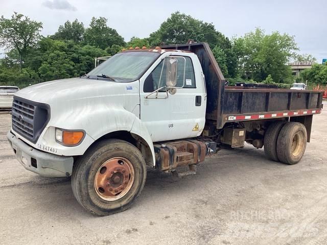 Ford F-750 自卸式货车