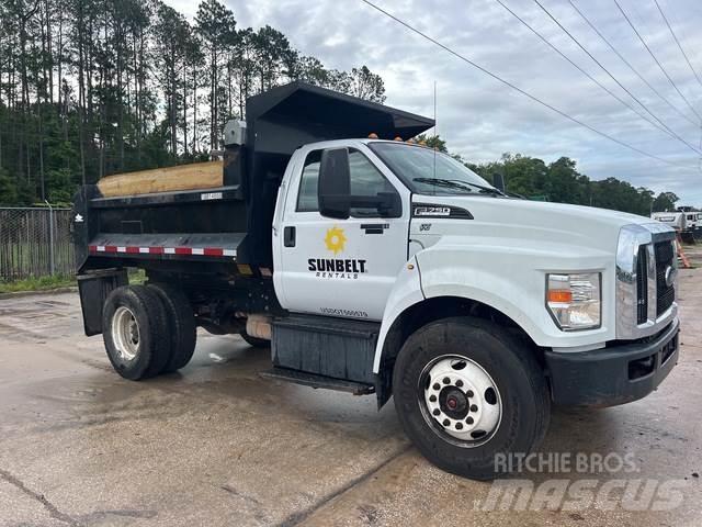 Ford F-750 自卸式货车