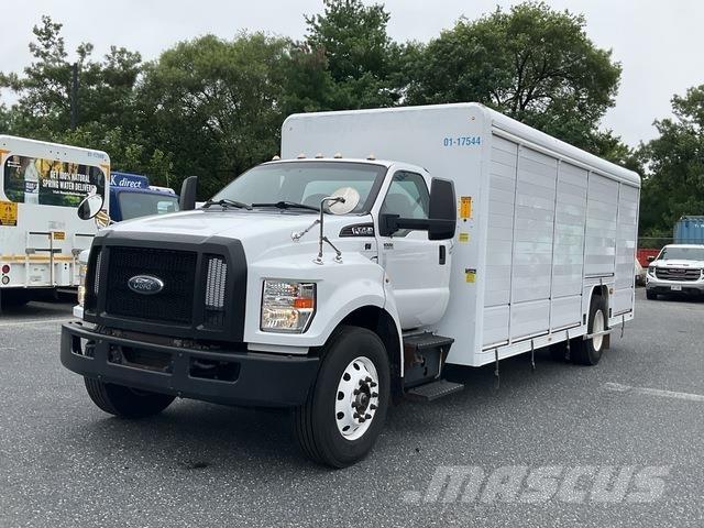 Ford F-750 饮料运输车