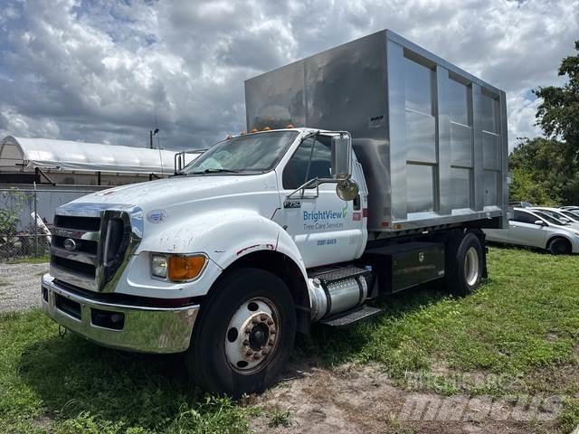 Ford F-750 碎木车