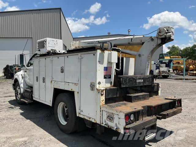 Ford F-750 皮卡车