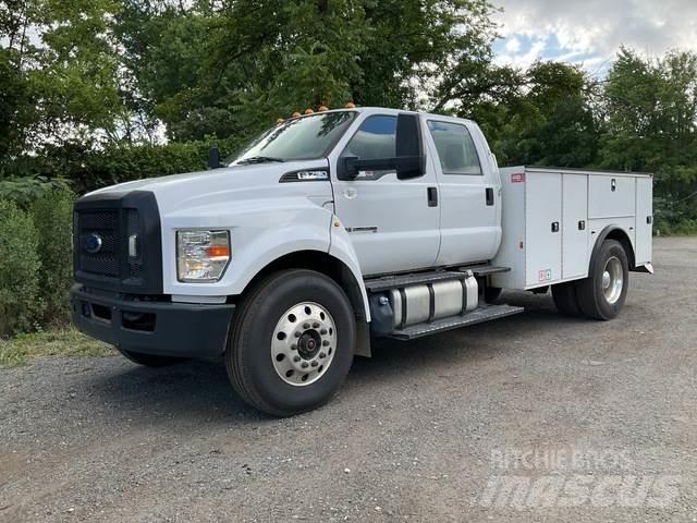 Ford F-750 皮卡车