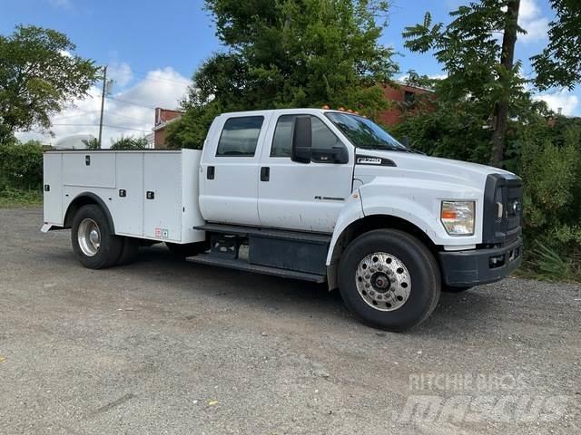 Ford F-750 皮卡车