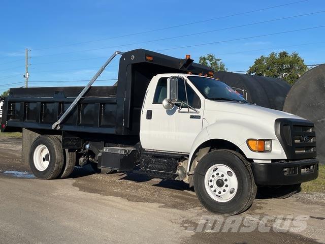 Ford F-750 自卸式货车