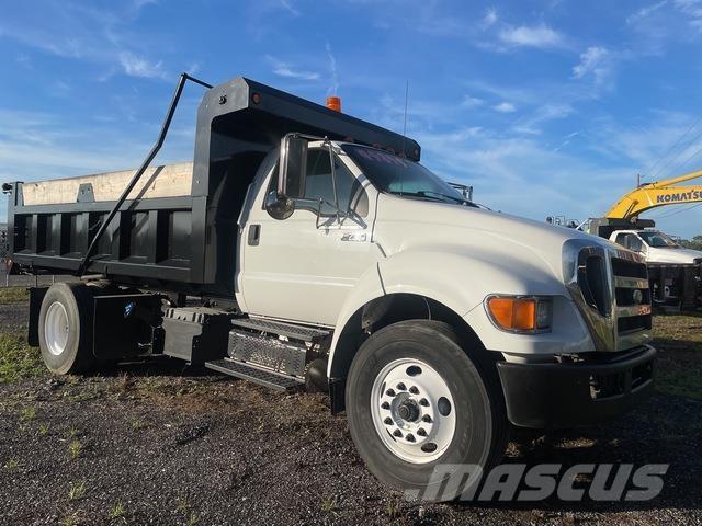 Ford F-750 自卸式货车