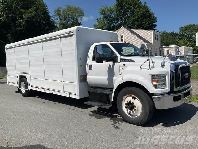 Ford F-750 饮料运输车