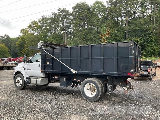 Ford F-750 自卸式货车