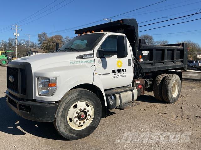 Ford F-750 自卸式货车
