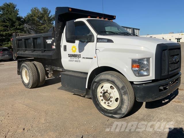 Ford F-750 自卸式货车