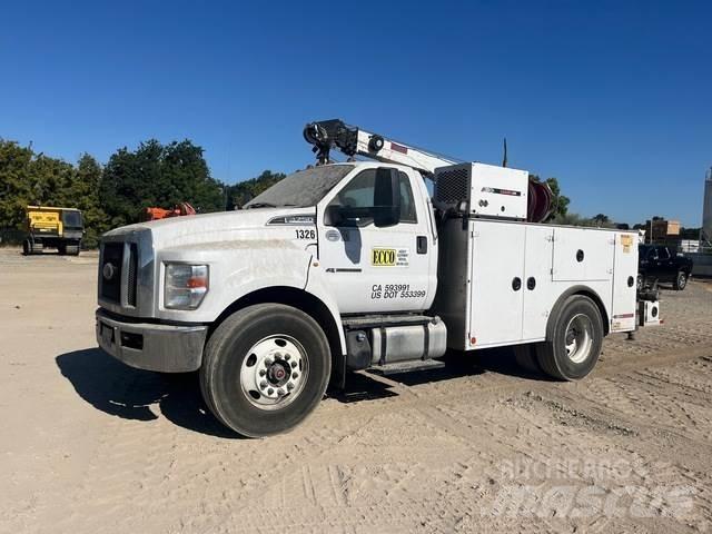 Ford F-750 XL 市政车