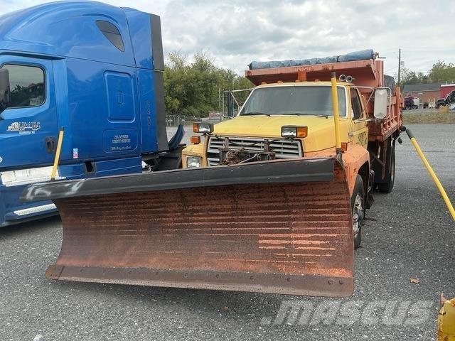 Ford F-800 推雪机