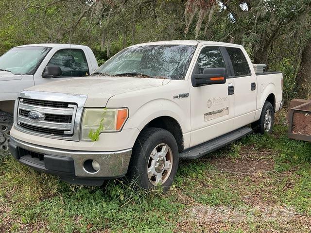 Ford F150 XLT 皮卡车