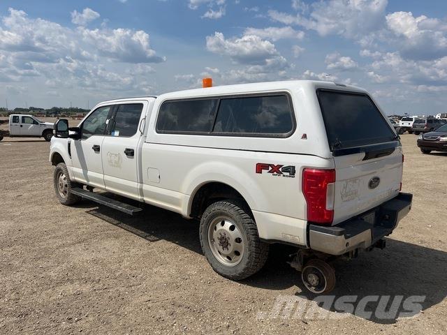 Ford F250 皮卡车