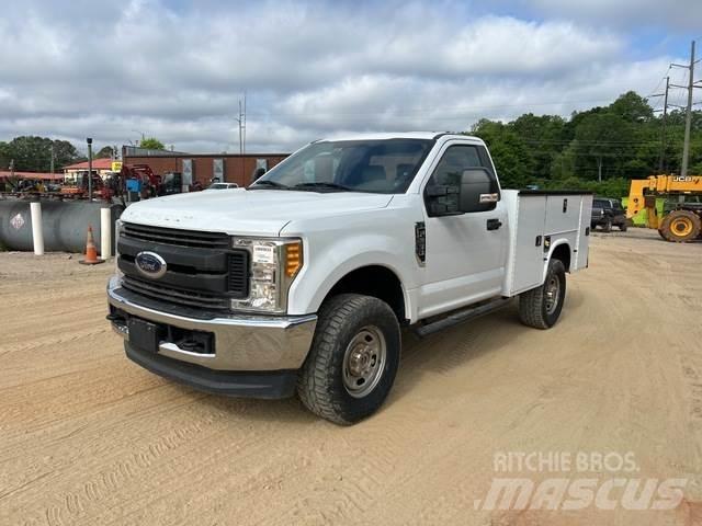 Ford F250 皮卡车