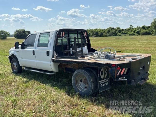 Ford F350 平板栏板货车
