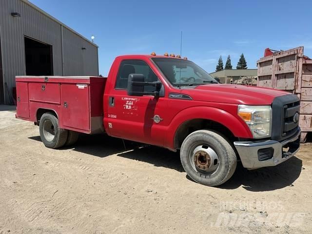 Ford F350XL 皮卡车