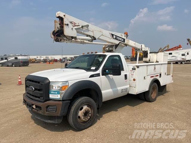 Ford F550 车载式高空作业车